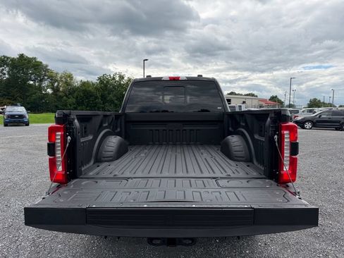 Used 2024 Ford F250 Lariat w/ Black Appearance Package AWD/4WD image 19