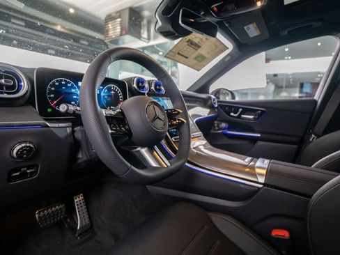 New 2025 Mercedes-Benz GLC 350e GLC 350e image 11