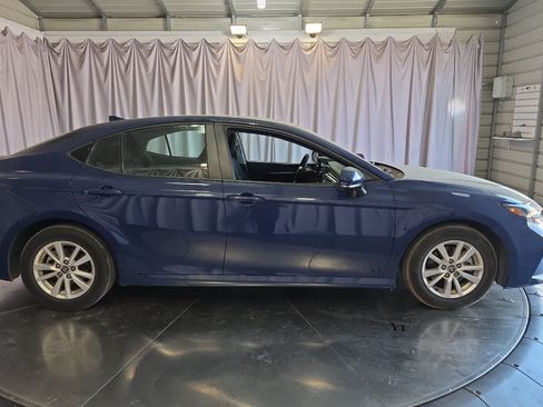 Used 2025 Toyota Camry LE FWD image 9