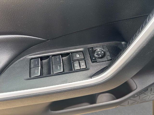 Used 2025 Toyota RAV4 XLE w/ Convenience Package AWD/4WD image 13