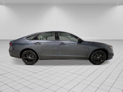 New 2025 Honda Accord SE image 7