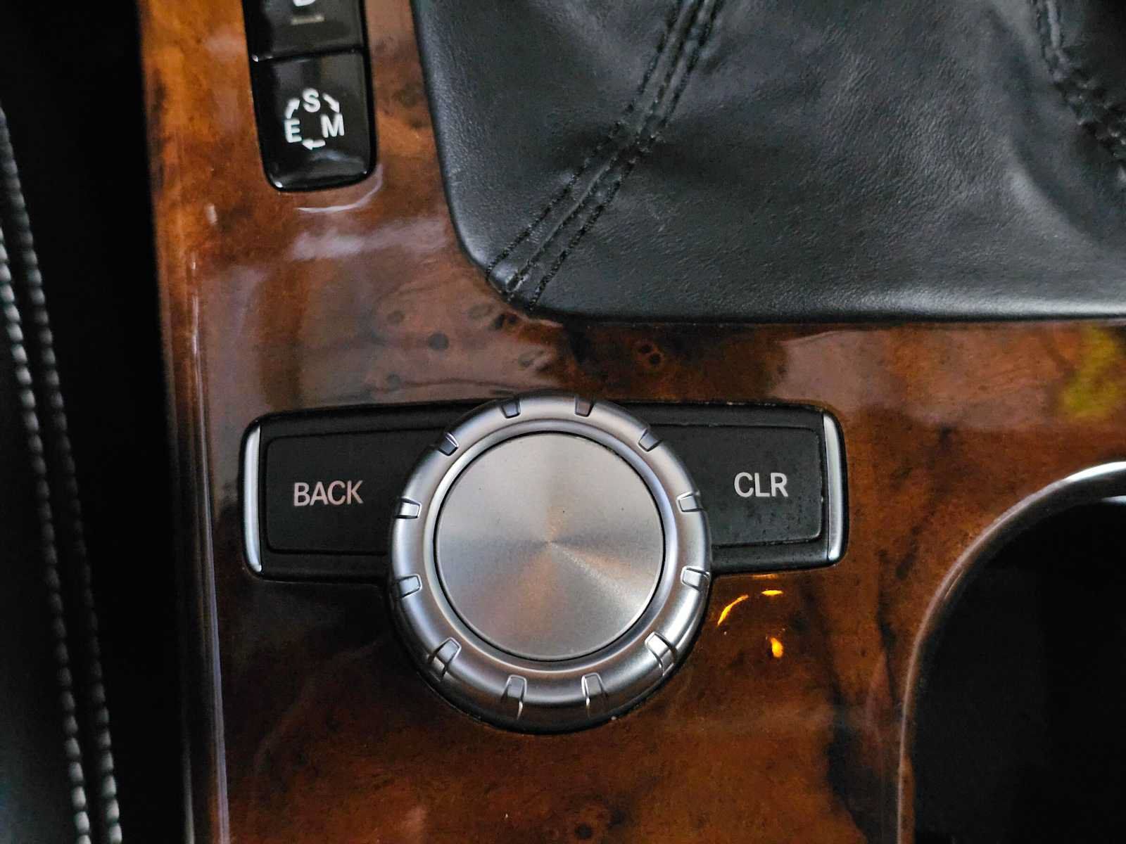 Used 2012 Mercedes-Benz SLK 350 image 26