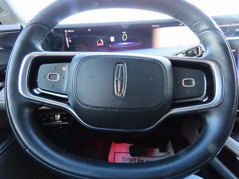 Used 2024 Lincoln Nautilus Reserve image 30