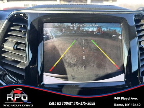 Used 2019 Jeep Cherokee Limited image 13