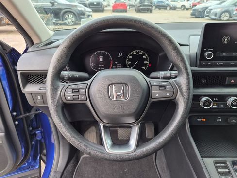 Used 2023 Honda CR-V LX image 14