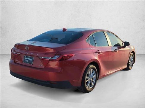 Used 2026 Toyota Camry LE FWD image 5