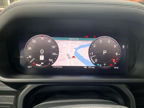 Used 2025 Land Rover Defender 110 X-Dynamic SE image 25