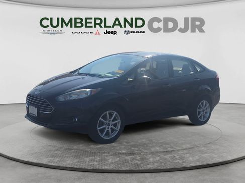 Used 2017 Ford Fiesta SE w/ Equipment Group 201A FWD image 1