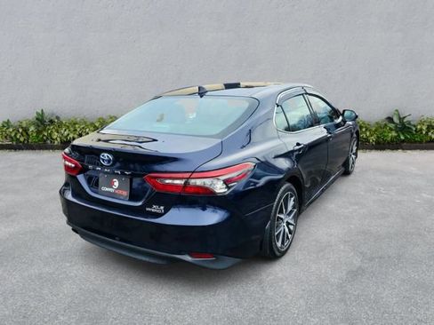 Used 2022 Toyota Camry XLE image 6