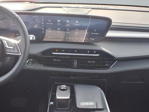 New 2025 Buick Enclave Preferred w/ Power Package image 8