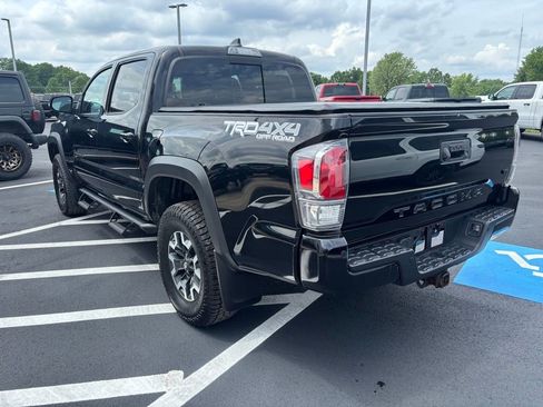 Used 2022 Toyota Tacoma TRD Off-Road w/ Technology Package AWD/4WD image 7