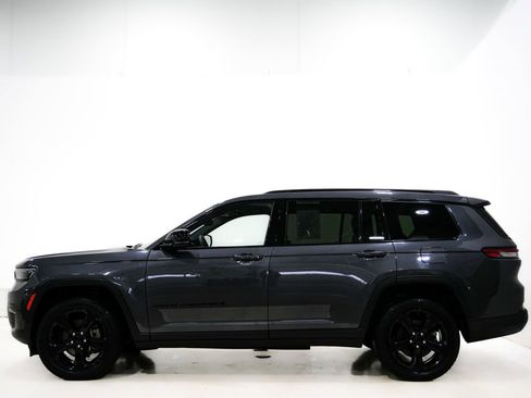 Used 2023 Jeep Grand Cherokee L Laredo image 5