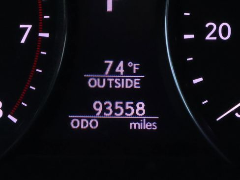 Used 2013 Lexus LS 460 L w/ Preferred Accessory Package image 31