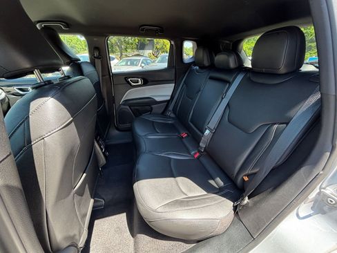 Used 2025 Jeep Compass Limited AWD/4WD image 33