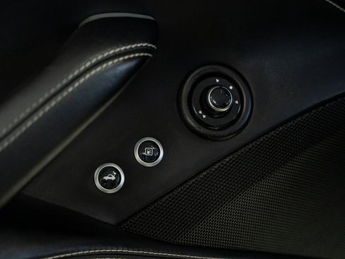 Used 2016 Ferrari California T image 35