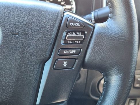 Used 2022 Nissan Frontier SV image 23