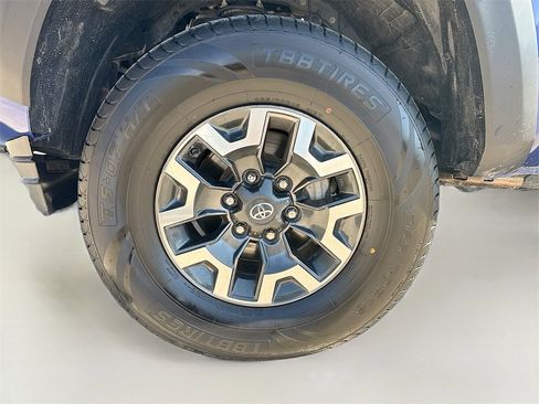 Used 2023 Toyota Tacoma TRD Off-Road image 28