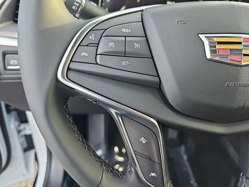 Used 2026 Cadillac XT5 Luxury w/ LPO, Floor Liner Package AWD/4WD image 17