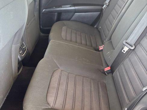 Used 2020 Ford Fusion SE FWD image 8