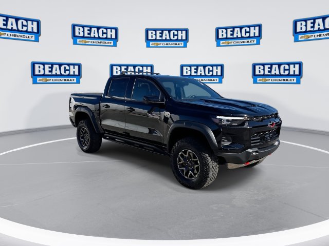 Used 2026 Chevrolet Colorado ZR2 w/ Technology Package AWD/4WD image 2