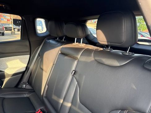 Used 2023 Jeep Compass Latitude AWD/4WD image 20