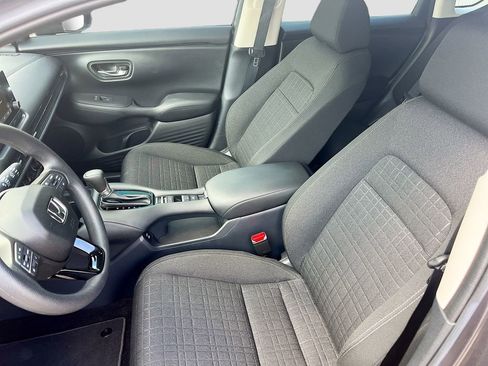 Used 2025 Honda HR-V LX image 19