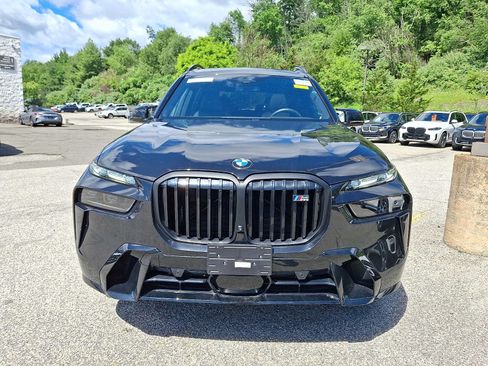 Used 2025 BMW X7 M60i AWD/4WD image 2