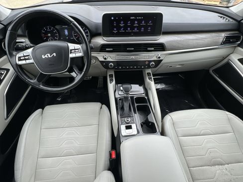 Used 2022 Kia Telluride SX w/ SX Prestige Package image 23