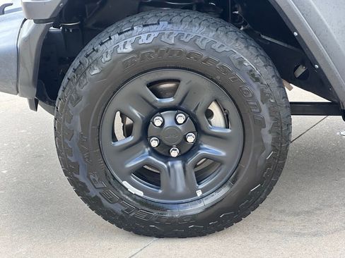 Used 2024 Jeep Wrangler Sport image 7