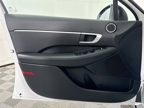 Certified 2023 Hyundai Sonata SEL w/ Convenience Package image 13