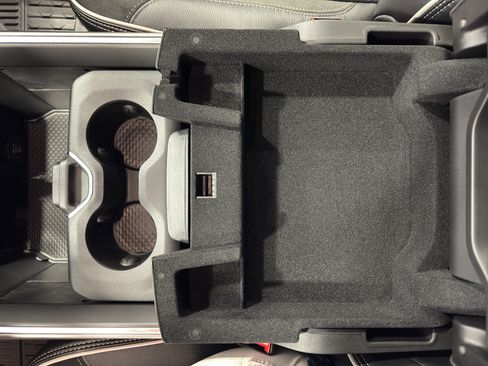 New 2025 RAM 2500 Laramie w/ Sport Appearance Package AWD/4WD image 40