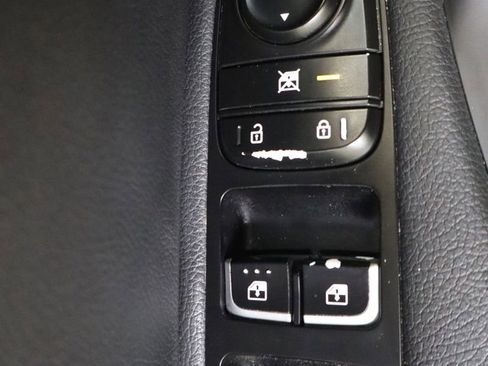 Used 2018 Kia Stinger GT image 22