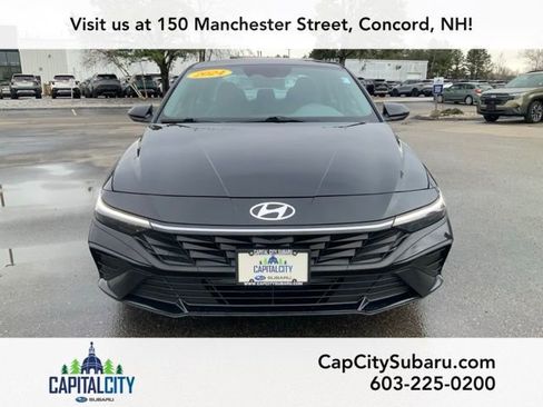 Used 2024 Hyundai Elantra SEL FWD image 3