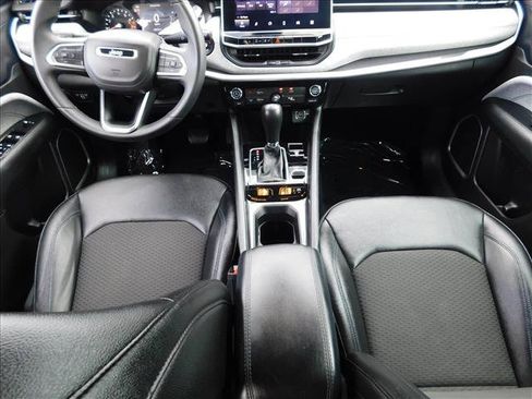 Used 2024 Jeep Compass Latitude AWD/4WD image 23