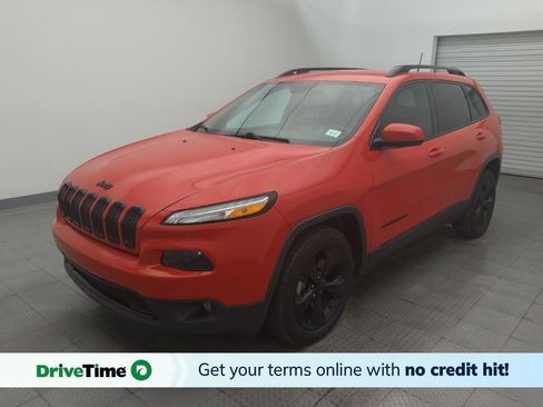 Used 2018 Jeep Cherokee Latitude w/ Altitude Package image 1