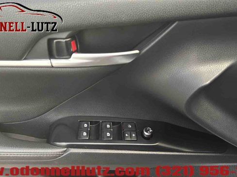 Used 2019 Toyota Camry XSE FWD image 16
