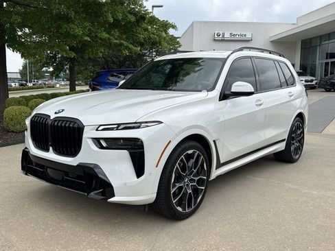 Certified 2023 BMW X7 xDrive40i w/ Executive Package AWD/4WD image 1