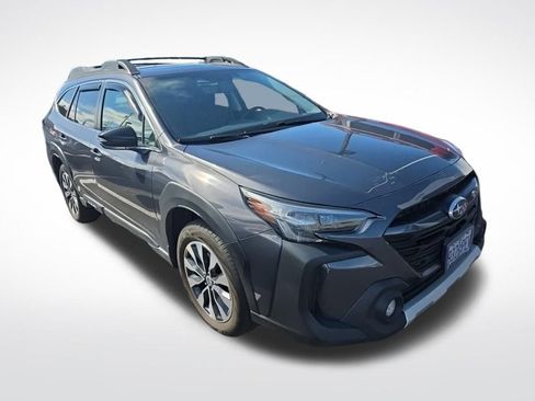 Used 2023 Subaru Outback Limited image 2