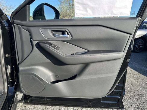 New 2026 Nissan Rogue SV image 8