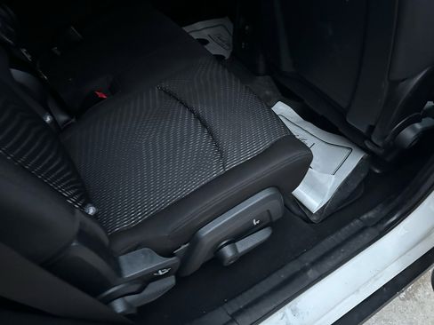 Used 2016 Dodge Journey SXT w/ Blacktop Package image 11