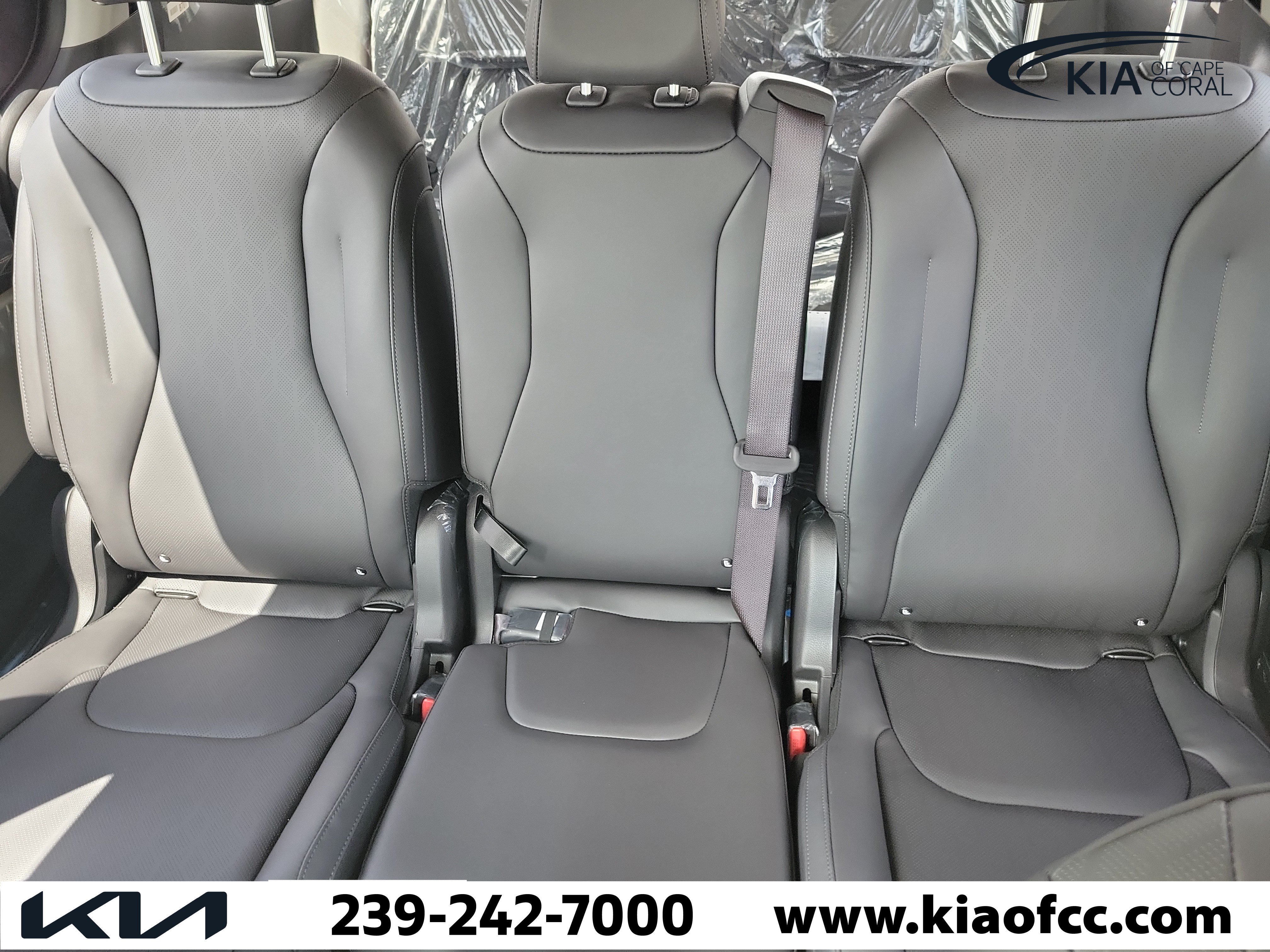 New 2027 Kia Carnival FWD image 29