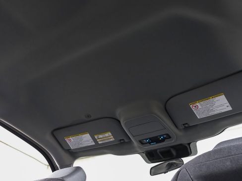 Used 2025 Ford F350 XLT image 27