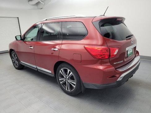 Used 2017 Nissan Pathfinder Platinum w/ Family Entertainment Package FWD image 3
