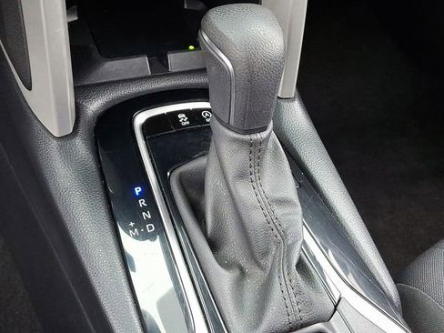 Used 2024 Toyota Corolla Cross LE image 18