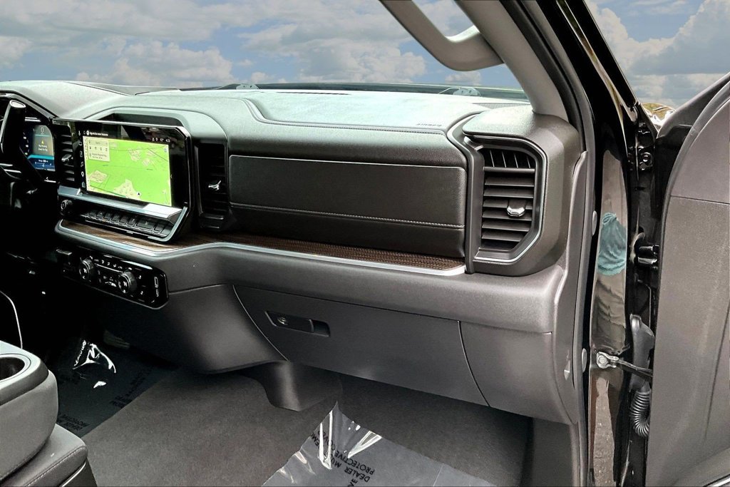 Used 2026 Chevrolet Silverado 1500 LT AWD/4WD image 29