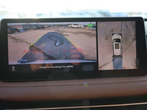 Used 2023 INFINITI QX60 Sensory w/ Vision Package image 25