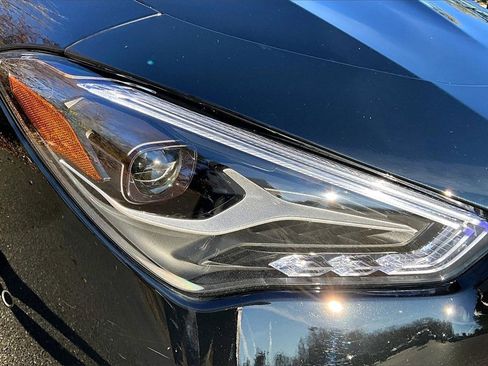 Used 2025 Mercedes-Benz CLA 250 4MATIC image 31