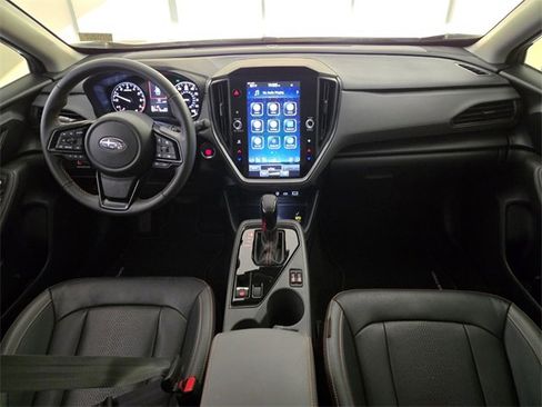 Certified 2024 Subaru Crosstrek 2.5i Limited w/ Crosstrek Mirror Package image 9