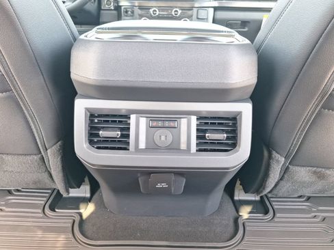 New 2026 Ford F350 Lariat w/ Black Appearance Package AWD/4WD image 22