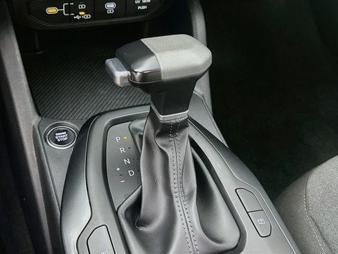 Used 2025 Kia K4 FWD image 24